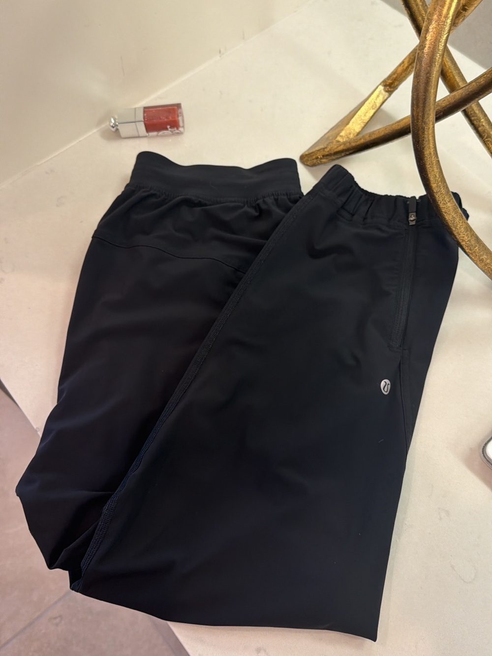 Lululemon cropped jogger pant